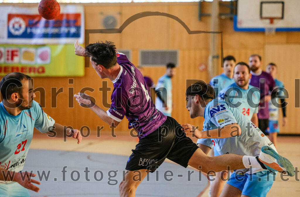 2024-01-28_053_SpVgg_Altenerding_II_gegen_HSG_Schwab-kirchen | Erding, Deutschland, 28.01.2024:
Handball, Bezirksklasse Männer Staffel Süd West 2023 / 2024, 9. Spieltag, SpVgg Altenerding gegen HSG Schwab/kirchen, Endergebnis: 30:24

Markus Schorr (SpVgg Altenerding, #4)

Foto: Christian Riedel / fotografie-riedel.net