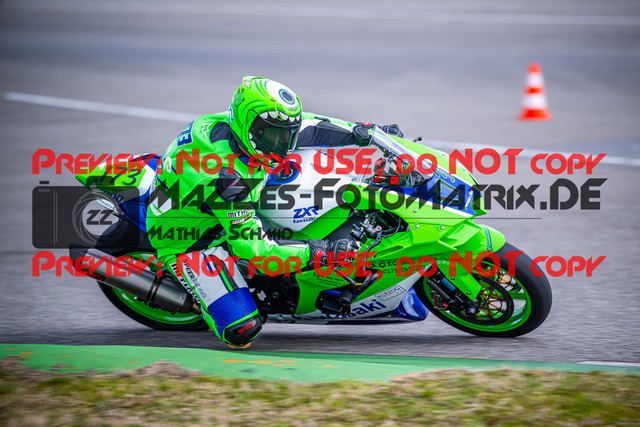 MaZZes_FotoMatrix_230311_9848 | Fotograf Mathias Schmid
Sportfotograf,
Eventfotograf,
Hochzeitsfotograf,
Portraitfotograf