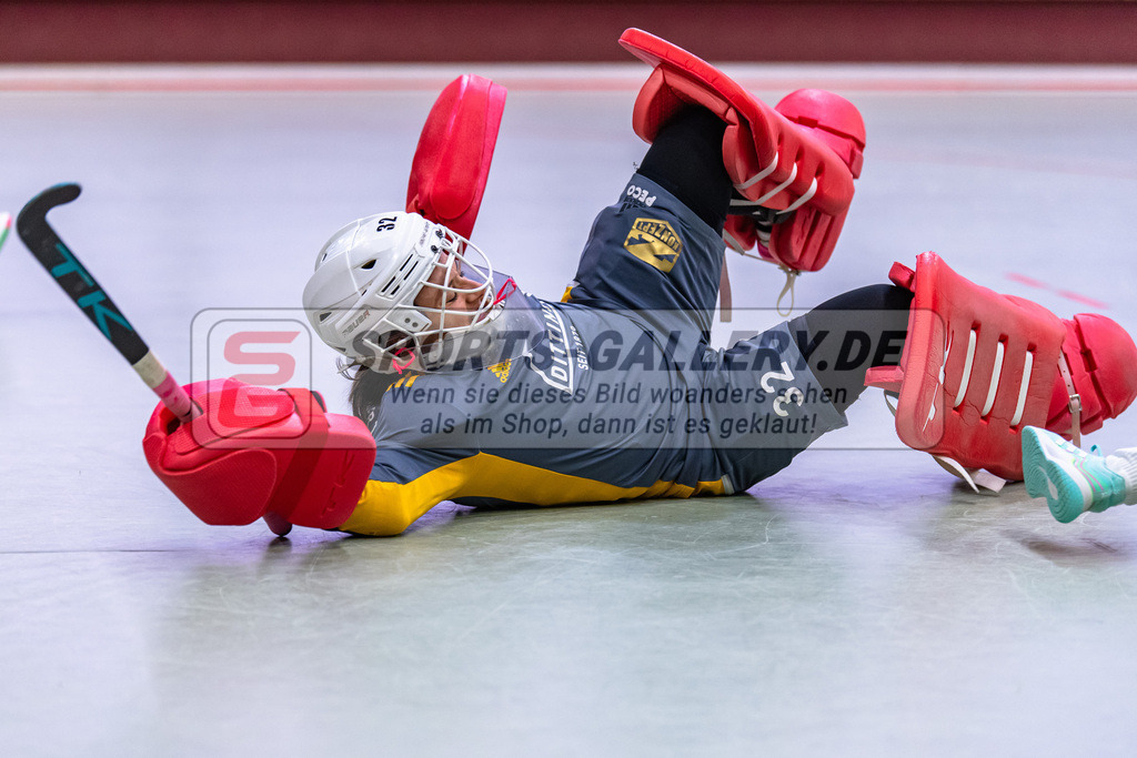 SM_20240114-D5A_1061 | 1.Bundesliga Hallenhockey  (W) UHC - HTHC / 2:5 (1:2)