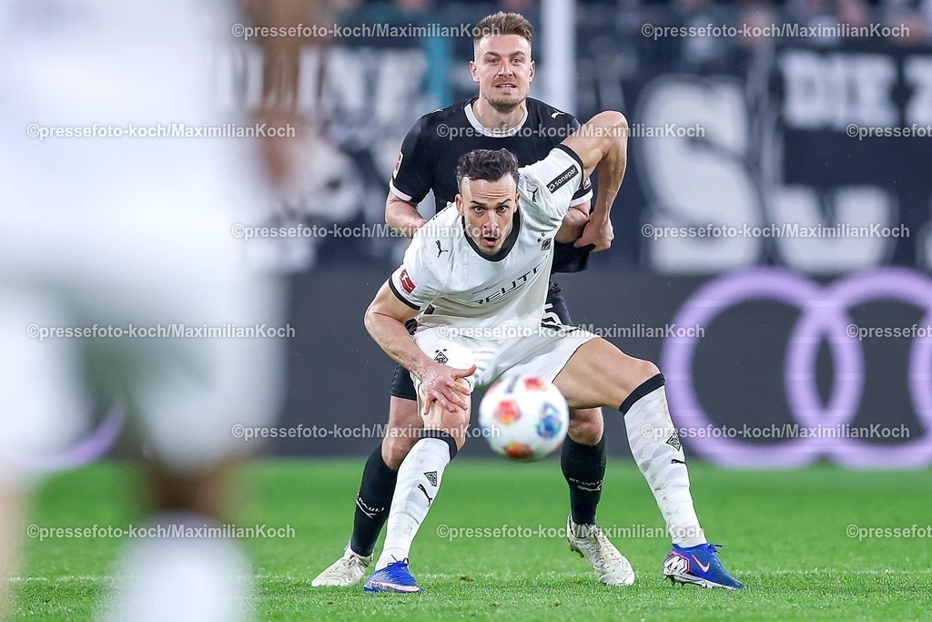 BMG13032601044 | 13.03.2026, Fußball, Borussia Mönchengladbach - FC St. Pauli, 1. Fußball Bundesliga, 26.Spieltag, Borussia-Park, Saison 2025 2026: Haris Tabakovic&nbsp;(Borussia Mönchengladbach #15) im Zweikampf gegen  Hauke Wahl&nbsp;(FC St.Pauli #05)  DFB regulations prohibit any use of photographs as image sequences and or quasi-video.