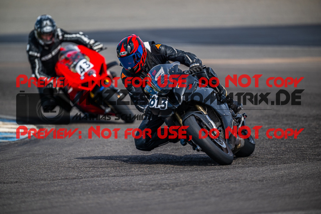 MaZZes_FotoMatrix_230410_7654 | ROT