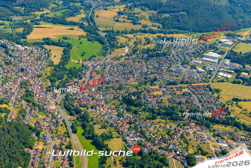 Das Luftbild zeigt :  Mömbris - Die Luftaufnahme wurde 2023 vom UL-Flugzeug aus erstellt ( keine Drohne ) - Hochauflösende Luftaufnahme - Für grossformatige Ausdrucke geeignet. Die Geschenkidee !Mit Lizenz und Bildrechte bestellbar