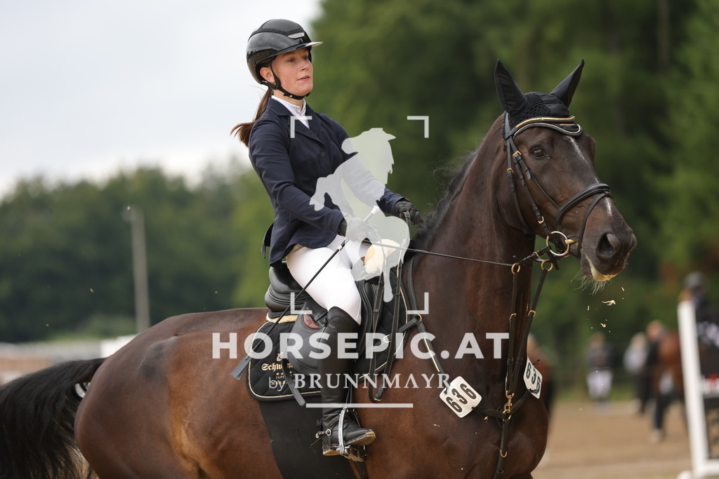 0P6A2789 | Willkommen bei Brunnmayr - Design & Fotografie – Ihrem Spezialisten für Reitturniere und Pferdeveranstaltungen in Oberösterreich, Salzburg und Bayern! Seit über 17 Jahren sind wir leidenschaftlich dabei.