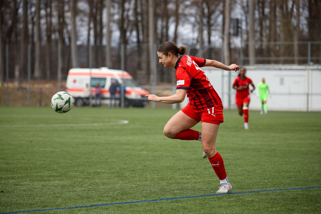 20260329-FCH-WaldebeneStuttgart_015 | 1.FC Heidenheim 1846 vs. FSV Waldebene Stuttgart, Fußball, Frauen, Oberliga, 2025/2026, 15. Spieltag, 29.03.2026 in Heidenheim, Kunstrasen b. Voith-Arena West(Foto: Michael Bulling) - Realisiert mit Pictrs.com