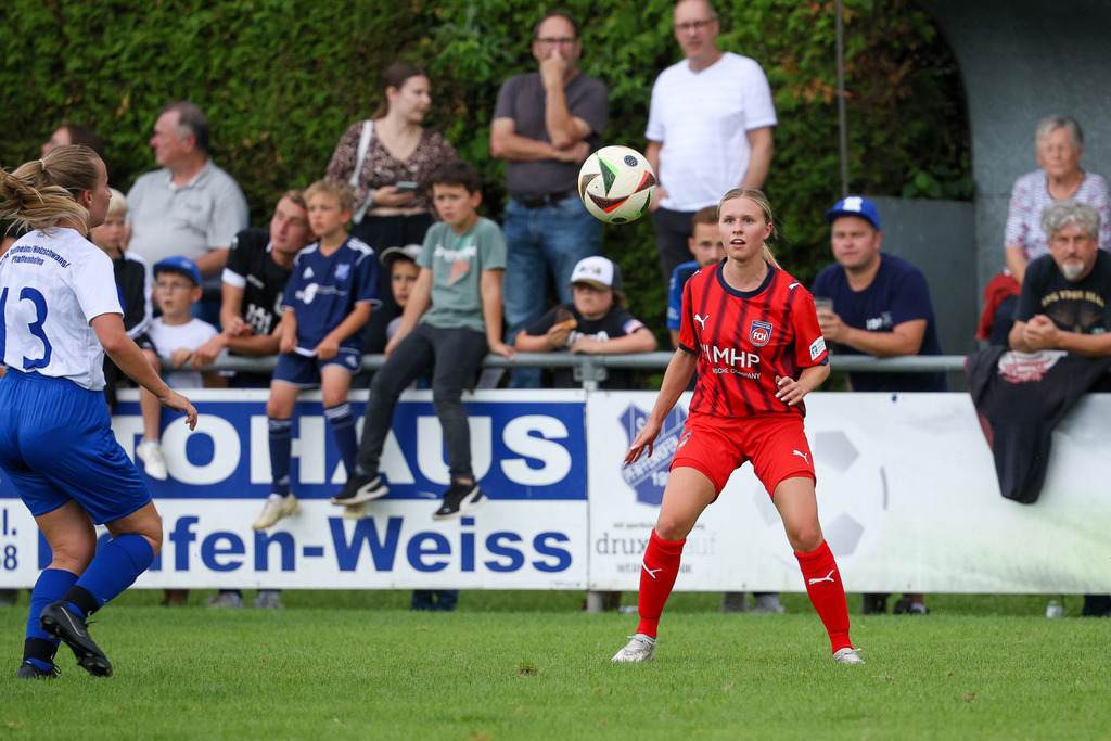 20250727_AHP-FCH_076 | Fotopresso – Sportfotografie in Heidenheim & Umgebung. Professionelle Sportfotografie für unvergessliche Momente. Dynamische Action-Shots, emotionale Szenen & hochwertige Bilder. - Realisiert mit Pictrs.com