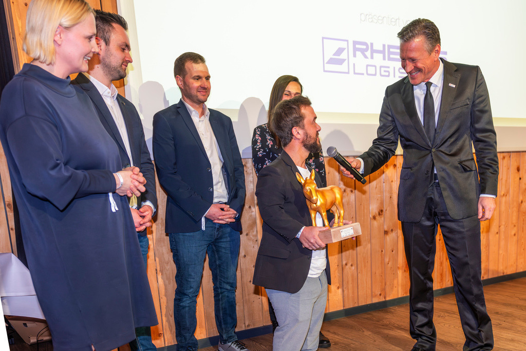 top-top.de 260306-055 | Foto, Video, Fotografie, Videografie, Fotobox, DJ, Discjockey, Musik, Musikbox, Veranstaltung, Photobooth, Amazon, Ebay, Buchtipp, Bestseller, Autor, Verlag, Buch, Wesel, Hamminkeln, NRW, Dinslaken, Rees, Drohne, Hochzeit, Party, Fotobox, Wesel, Fotograf