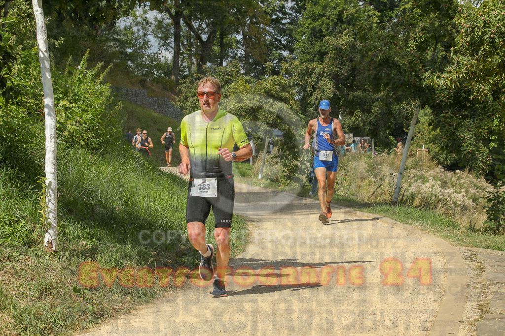 250824_1333_EX1_2817 | Sportfotografie im Rhein-Sieg Kreis, Köln, Bonn, NRW, Rheinland Pfalz, Hessen, etc. Unser Tätigkeitsfeld umfasst den Laufsport vom Volkslauf über den Marathon, Duathlon, Triathon bis zum Ultralauf wie Kölnpfad Ultra oder Schindertrail.