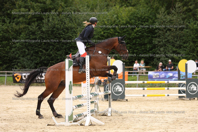 HG9A3992 | laurarinckfotografie - Realisiert mit Pictrs.com