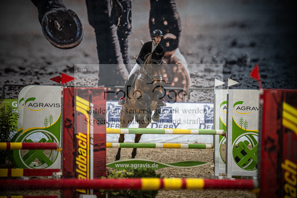 DOS_1181 | Entdecke hochwertige Reitturnierfotos von Foto Oger. Professionell, emotional und authentisch – jetzt Lieblingsmomente im Shop bestellen.Deutschlandweite Turnierfotografie. - Realisiert mit Pictrs.com