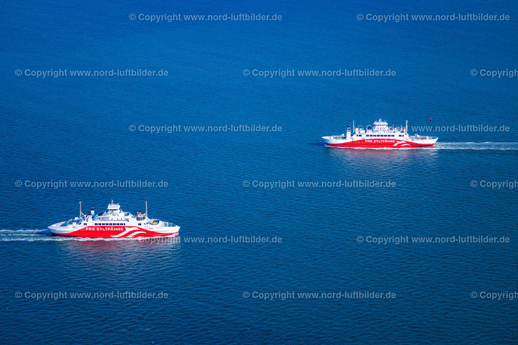 Sylt_Syltfähren_FRS_ELS_3289280824 | LIST 28.08.2024 Begegnung beider- Schiffe der FRS Syltfähre zwischen in List und Römö auf Sylt im Bundesland Schleswig-Holstein, Deutschland. // Encounter of both ships of the FRS Sylt ferry between in List and Romo on Sylt in the state Schleswig-Holstein, Germany. Foto: Martin Elsen