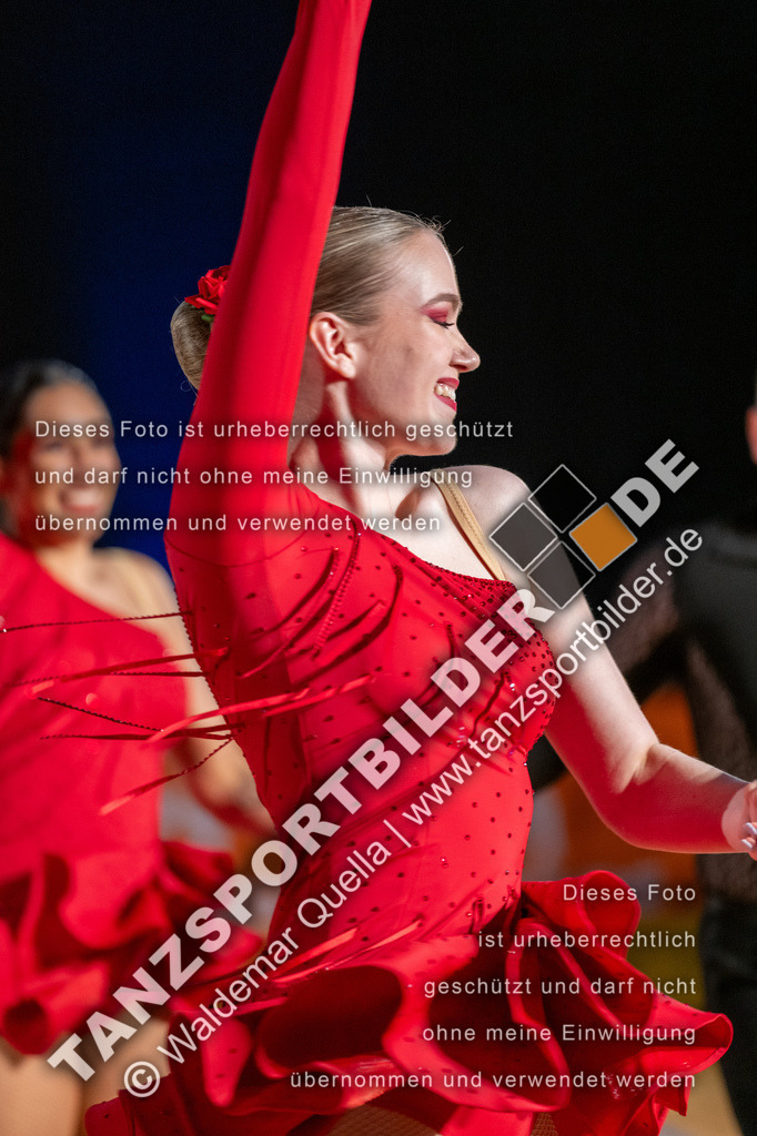 20250503-00979 | Hier finden Sie Tanz Bilder vom Latein und Standard Formationen tanzen. Sportbilder vom Tanzsport. Schöne Fotos und von Weltmeisterschaft, Europameisterschaft, Bundesliga, Regionalliga, Oberliga und Landesliga sowie von GOC Stuttgart, DanceComp, WM Bremen
