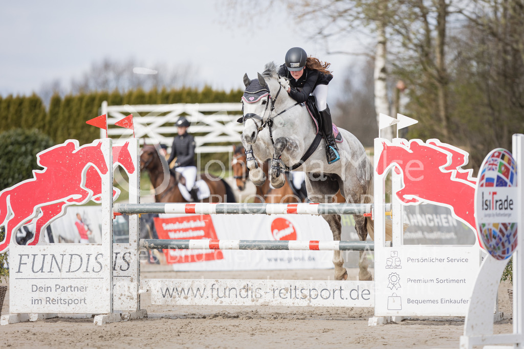 220403_HF-Laar_L-Spr-171 | SEASON OPENING 2022
Herford Laar
03.04.2022
11 Springprüfung Kl.L m.Siegerrunde