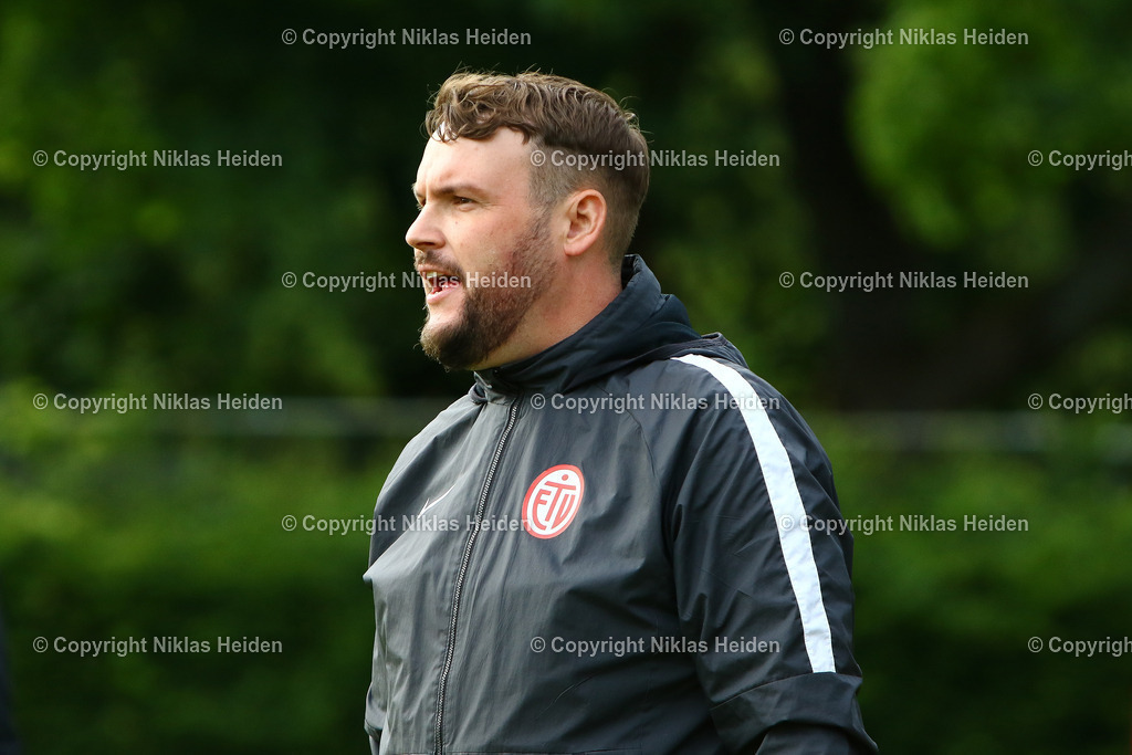 NH_EimsbüttelerTVU19_1FCMagdeburgU19_RegionalligaRelegation_12062024 | Phil Nabaoui (Trainer, Eimsbütteler TV U19)Fußball I Junioren I A-Junioren Relegation DFB-Nachwuchsliga I Saison 2023-2024 I Hinspiel I Eimsbütteler TV U19 - 1. FC Magdeburg U19 I 12.06.2024 I Sportpark Eimsbüttel