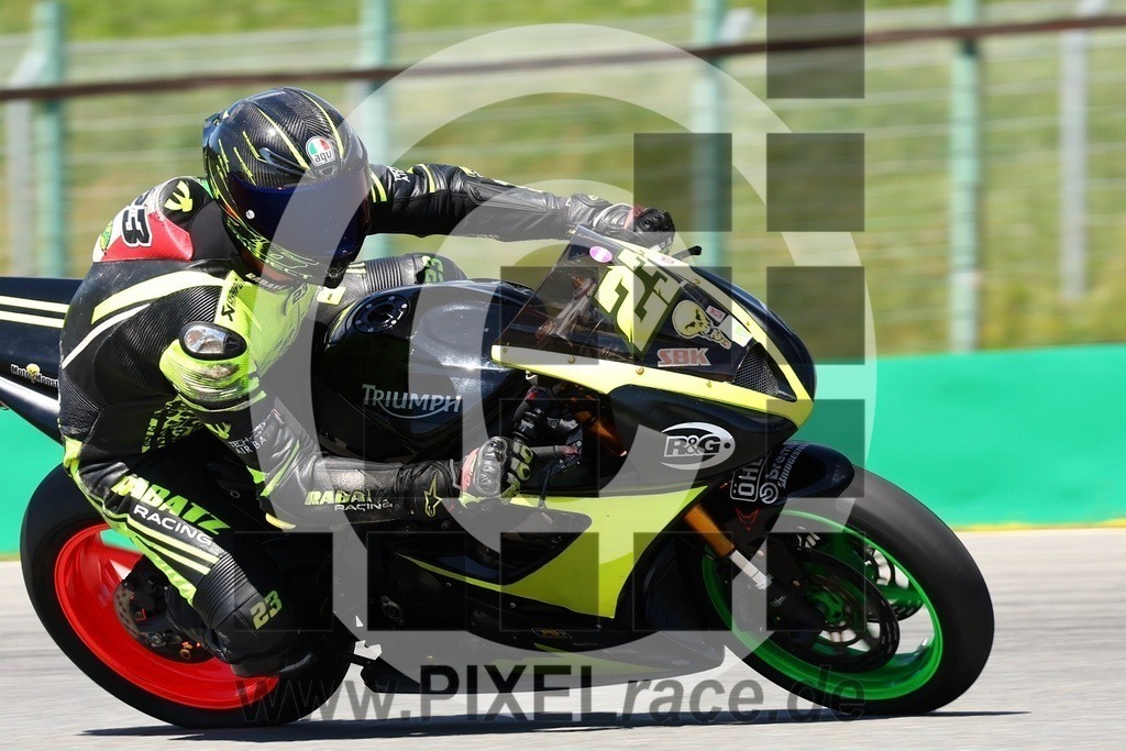 0023-20240617_10916 | Schöne Erinnerungen an spannende Momente - das festzuhalten ist unser Job. PIXELrace.de ist seit 2003 auf den Rennstrecken Europas unterwegs um die Action draußen beim Fahren und die wunderbare Stimmung imm Fahrerlager für euch einzufangen.