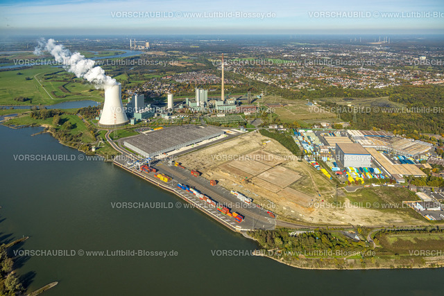 Duisburg221003705Walsum_Logport | Luftbild, Dampfendes STEAG Kraftwerk Walsum und logport VI am Fluss Rhein, Baustelle mit Neubau Logistikunternehmen DSV Halle, Alt-Walsum, Duisburg, Ruhrgebiet, Nordrhein-Westfalen, Deutschland