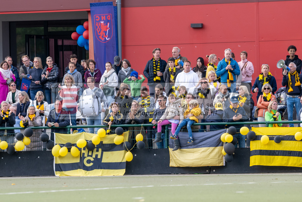 SFE_20231021_0202 | Deutsche Meisterschaft Weibliche U16 Halbfinale Düsseldorfer HC - Harvestehuder THC am 21.10.2023 in Köln (Düsseldorfer Hockeyclub 1905 e.V.), Photo: Stephan Fehrmann 2023 (Sports-Gallery)