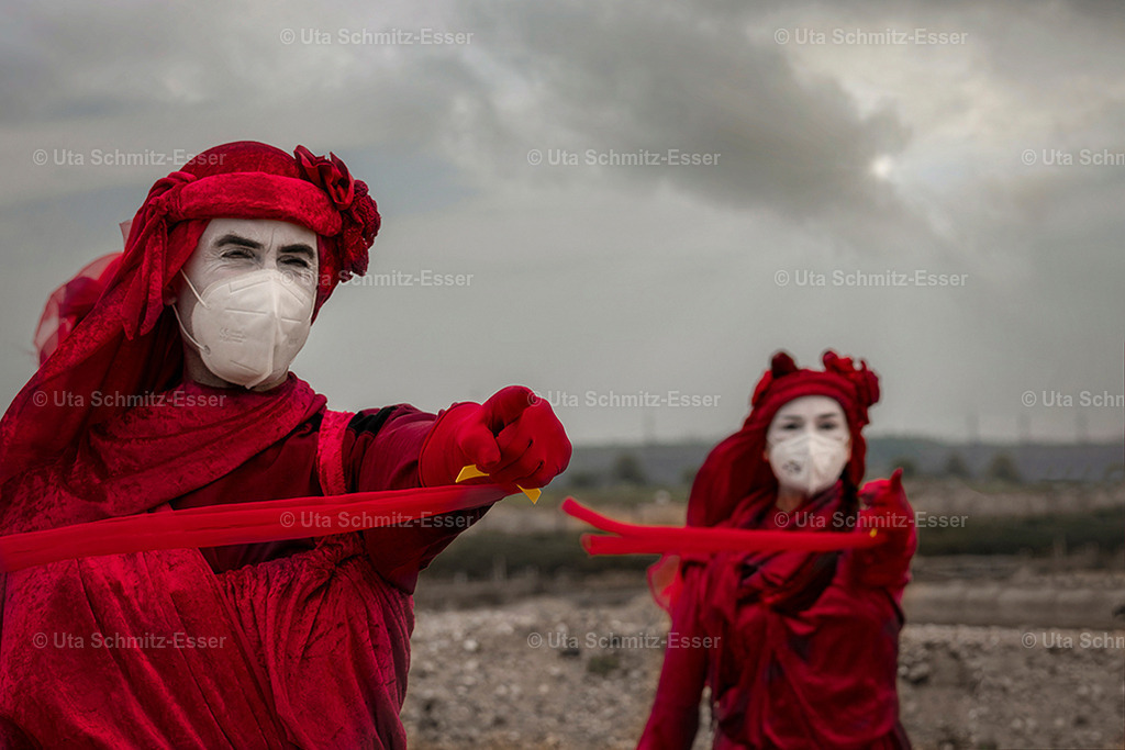 Rote-Linie-Hambach_08 | CEUS Design - Realisiert mit Pictrs.com