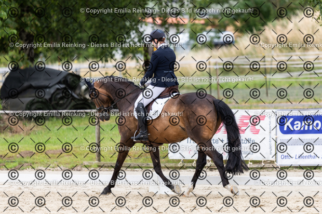 CL5A8121 | Emilia Reinking Fotografie - Realisiert mit Pictrs.com