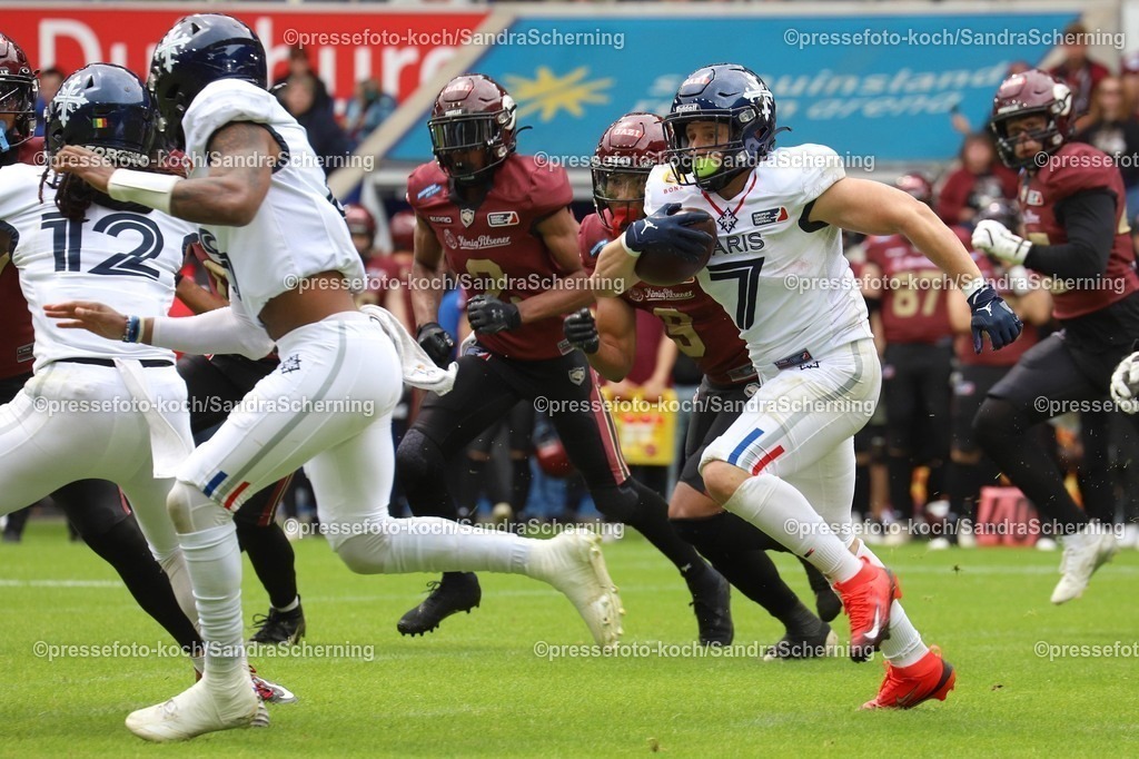 xSSC08062501014 | 08.06.2025, xsscx, American Footballl, Rhein Fire - Paris Musketeers, EFL, Schauinsland-Reisen-Arena, Saison 2025: Running Back Nicolas Khandar (7) von Paris Musketeers
