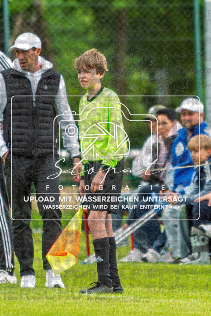 Kreisliga Herren HK - FG Fulde-Stellichte vs. SG Benefeld-Cordingen | Eike Alexander Woebse (Schiedsrichterassistent); Kreisliga Herren HK - FG Fulde-Stellichte vs. SG Benefeld-Cordingen am 17.05.2026 in Lehrdestadion, Stellichte - Realisiert mit Pictrs.com