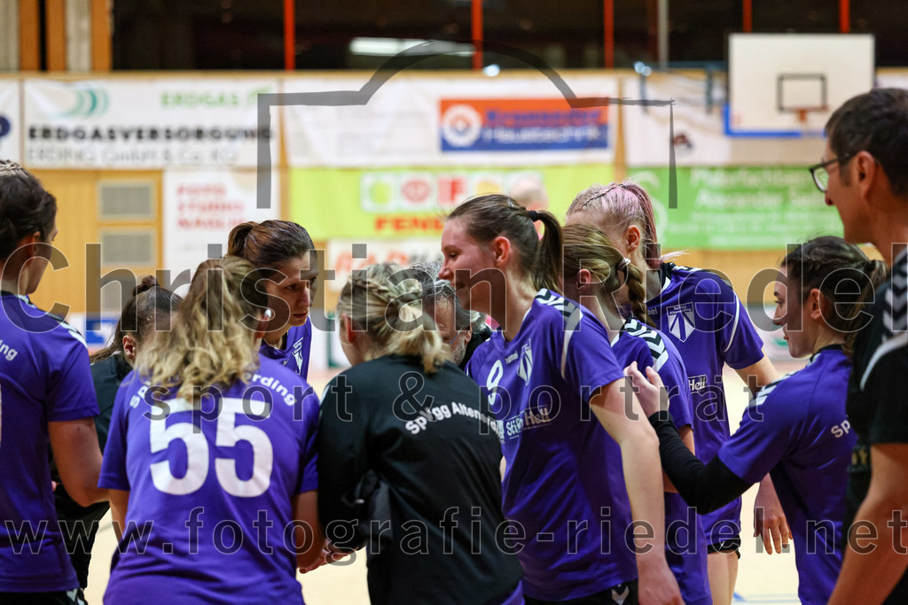 2022-11-19_092_SpVgg_Altenerding_gegen_HC_Donau-Paar | Erding, Deutschland, 19.11.2022:
Handball, Bezirksoberliga Frauen Altbayern 2022 / 2023, 5. Spieltag, SpVgg Altenerding gegen HC Donau/Paar, Endergebnis: 22:33

Foto: Christian Riedel / fotografie-riedel.net