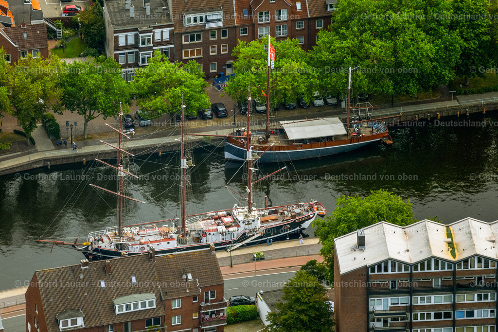 4038508 | EMDEN 09.08.2020 Segelschiffe in der Ratsdelft im Alten Binnenhafen in Emden im Bundesland Niedersachsen, Deutschland. // Sailing ships in the Ratsdelft in the old inland port in Emden in the state Lower Saxony, Germany. Foto: Gerhard Launer