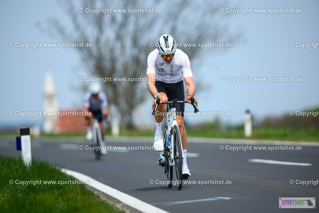 120_TRA56228 | Neusiedlersee Radmarathon 2026@sportshot_your_pictrs #yourpictures#roadtowm2029 #nrm #neusiedlerseeradmarathon #neusiedlersee #neusiedlerseetourismus #burgenland #mörbisch #nrm26 #burgenlandtourismus #voglundco #poweredbyburgenlandtourismus #radsport #rad #marathon #ucigranfondo #visitburgenland #ucigranfondoworldseries