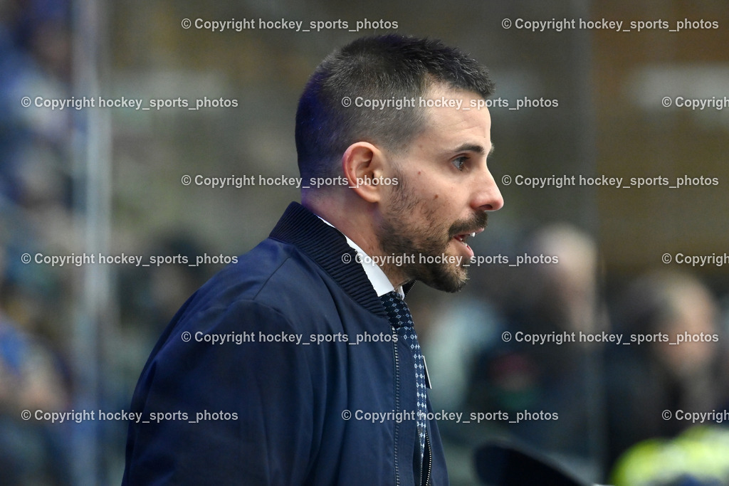 EC IDM Wärmepumpen VSV vs. Hydro Fehervar AV19  | Headcoach HYDRO FEHERVAR KISS DAVID, EC IDM Wärmepumpen VSV vs. Hydro Fehervar AV19 , EC IDM Wärmepumpen VSV vs. Hydro Fehervar AV19  am 01.01.2025 in Villach (Stadthalle Villach), Austria, (Photo by Bernd Stefan)