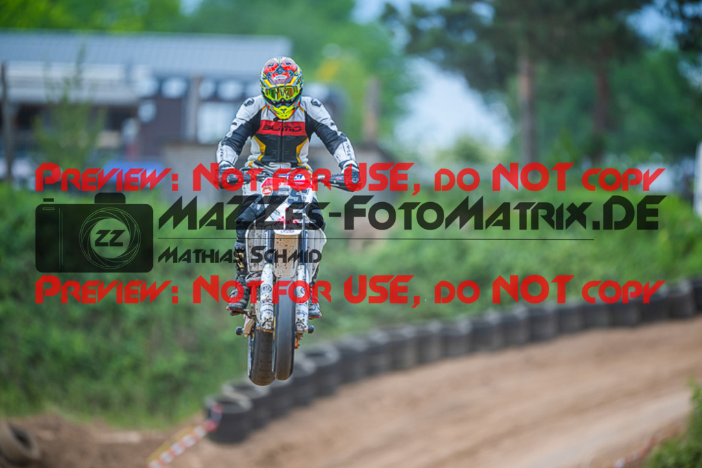 MaZZes_FotoMatrix_220528_9252 | Fotograf Mathias Schmid
Sportfotograf,
Eventfotograf,
Hochzeitsfotograf,
Portraitfotograf