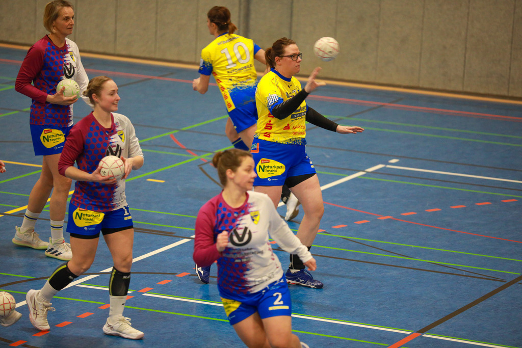 SvSchermbeck_SVN_061225_002 | Bildergalerie von Sport-Ereignissen aber auch von weiteren spannenden Dingen - nicht nur vom Niederrhein. In Anlehnung an den bekannten Spruch von Hanns Dieter Hüsch heißt das Motto: "Niederrhein ist überall".  - Realisiert mit Pictrs.com