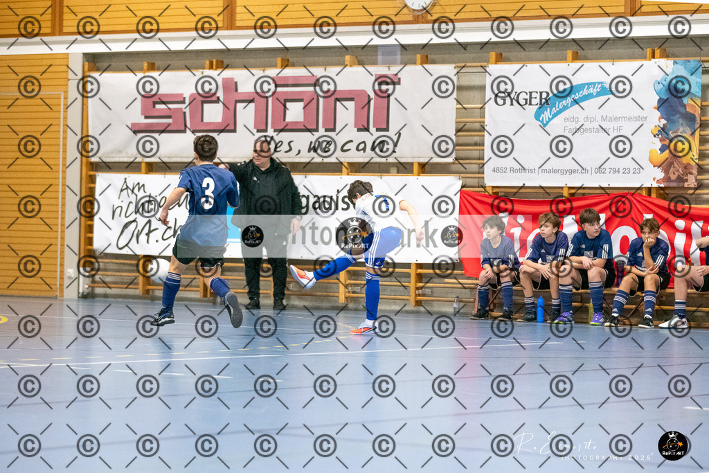 20251129_FCR-Hallenturnier-D_RAW-1_023-46 | Sport und Naturfotografie von Roberto Esposito zeigt echte Momente Bewegung und die Schönheit der Natur. Ausdrucksstarke Bilder schaffen Emotionen.