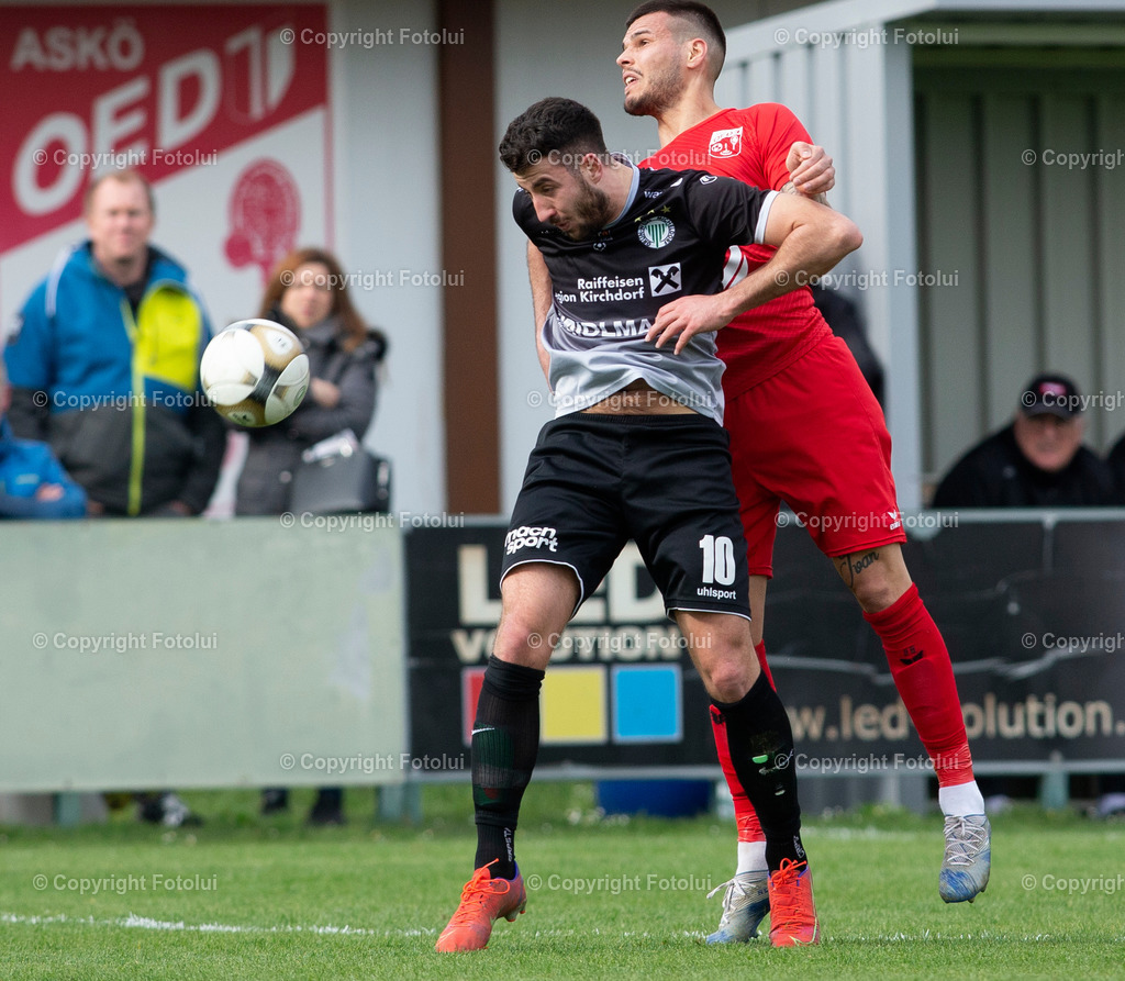A_LUI_16042022_16 | SPORT,FUSSBALL,LT1 OOE LIGA ASKOE OEDT-SV MICHELDORF 16.04..2022 IM BILD: ROBERT MATESIC   (OEDT)  UND AJAS KARIC (MICHELDORF)FOTO:FOTOLUI