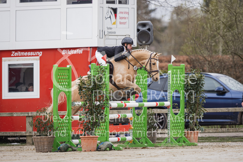 230402_MünsterHandorf_PonyTrophy-339 | Deine schönsten Turniermomente als professionelle Fotos! Entdecke hochwertige Pferdesport-Fotografie im Online-Shop. Jetzt Fotos finden & bestellen!