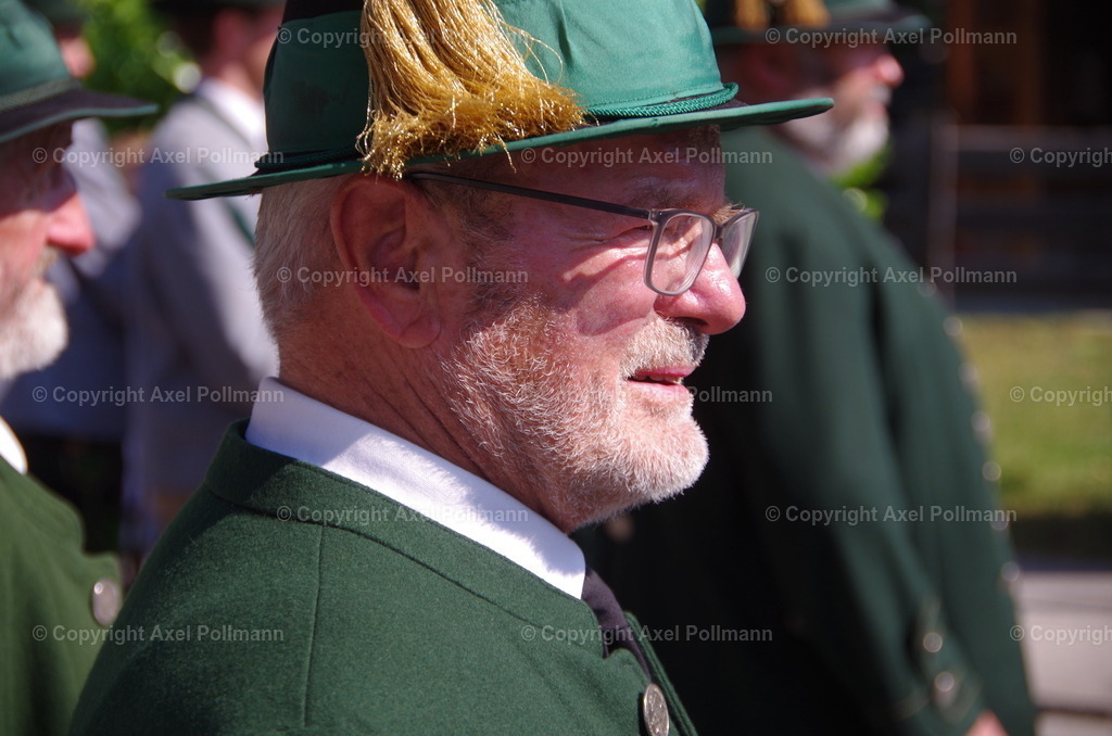 IMGP3580 | fotografiert von Axel PollmannLeonhardi Wallfahrt Benediktbeuern und Murnau, Fronleichnam, Fasching, Landschaft im Loisachtal und Benediktbeuern  - Realisiert mit Pictrs.com