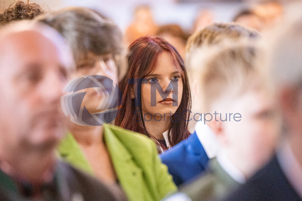 RR5M4368 | Firmung Klagenfurt-Dom 19.05.2024 8 Uhr