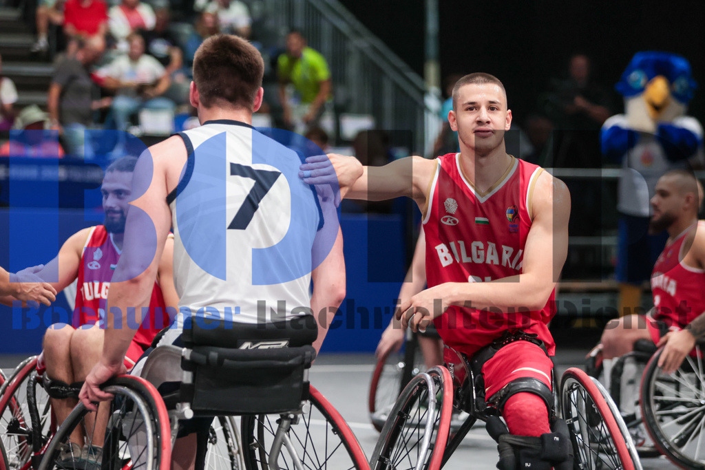 SES_TTG3X320250717-67 | bond - Realisiert mit Pictrs.com