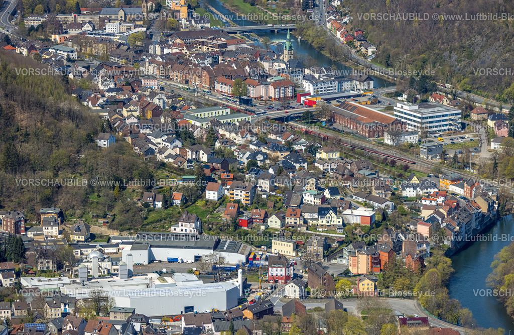 Hagen220402087 | Luftbild, Evangelisch-Reformierte Kirche Hohenlimburg in der Innenstadt am Fluss Lenne, Hohenlimburg, Ruhrgebiet, Nordrhein-Westfalen, Deutschland