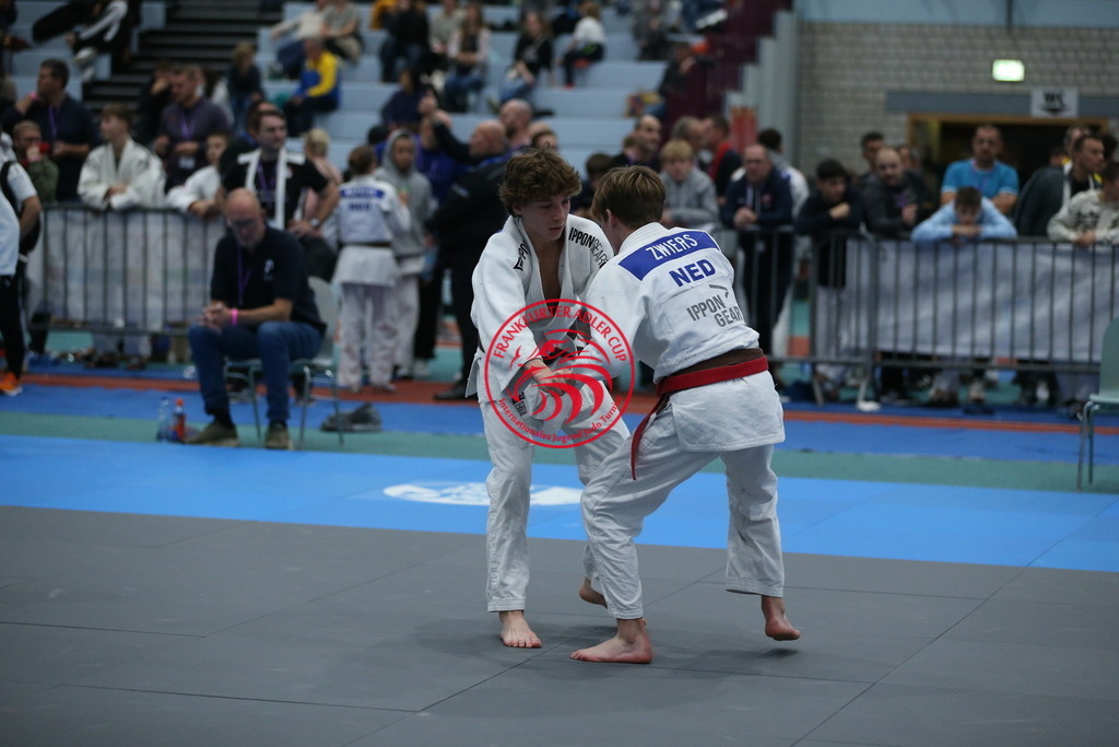 AT3Y1863 | Fotos vom Adler Cup - Pictures from Adler Cup

Hier findet Ihr alle Eindrücke und großen Momente der Adler Cup Wochenenden. Here you will find all impressions and great moments of the Adler Cup weekends. - Realisiert mit Pictrs.com