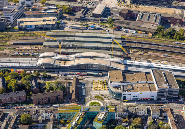 Duisburg241003982 | Luftbild, Hauptbahnhof Hbf Deutsche Bahn AG, Großbaustelle Hauptbahnhof Gleishalle und Vorplatz Ost, Dellviertel, Duisburg, Ruhrgebiet, Nordrhein-Westfalen, Deutschland