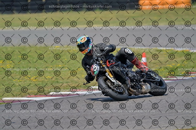 26BT02-2268 | markuskiefer.com - Realisiert mit Pictrs.com