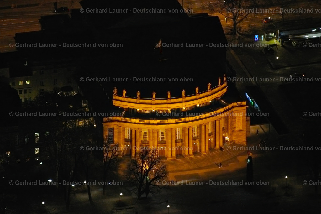 3900846 | Opernhaus und Schauspielhaus der "Staatsoper Stuttgart" und Theater des "Württembergische Staatstheater Stuttgart bei Nacht