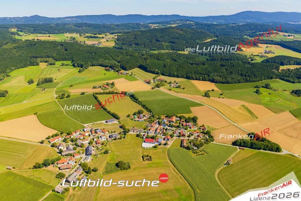 Luftaufnahme von Breitenried Tiefenbach Bild- Das Luftbild wurde 2025 vom UL-Flugzeug heraus erstellt ( keine Drohne ) - Hochauflösende Luftaufnahme -Nicht vergleichbar mit Google Maps oder Satelittenbilder- Die Geschenkidee !Mit Lizenz und Bildrechte bestellbar