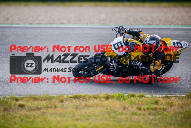 MaZZes_FotoMatrix_220520_1316 | Fotograf Mathias Schmid
Sportfotograf,
Eventfotograf,
Hochzeitsfotograf,
Portraitfotograf