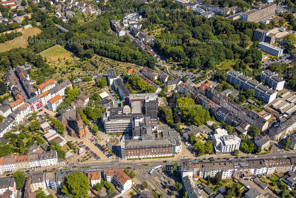 Witten220808721 | Luftbild, Marien Hospital Witten und Marienkirche mit Marienplatz, Sonnenschein, Witten, Ruhrgebiet, Nordrhein-Westfalen, Deutschland