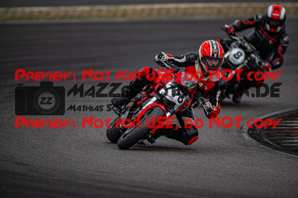 MaZZes_FotoMatrix_230719_2754 | GRUEN