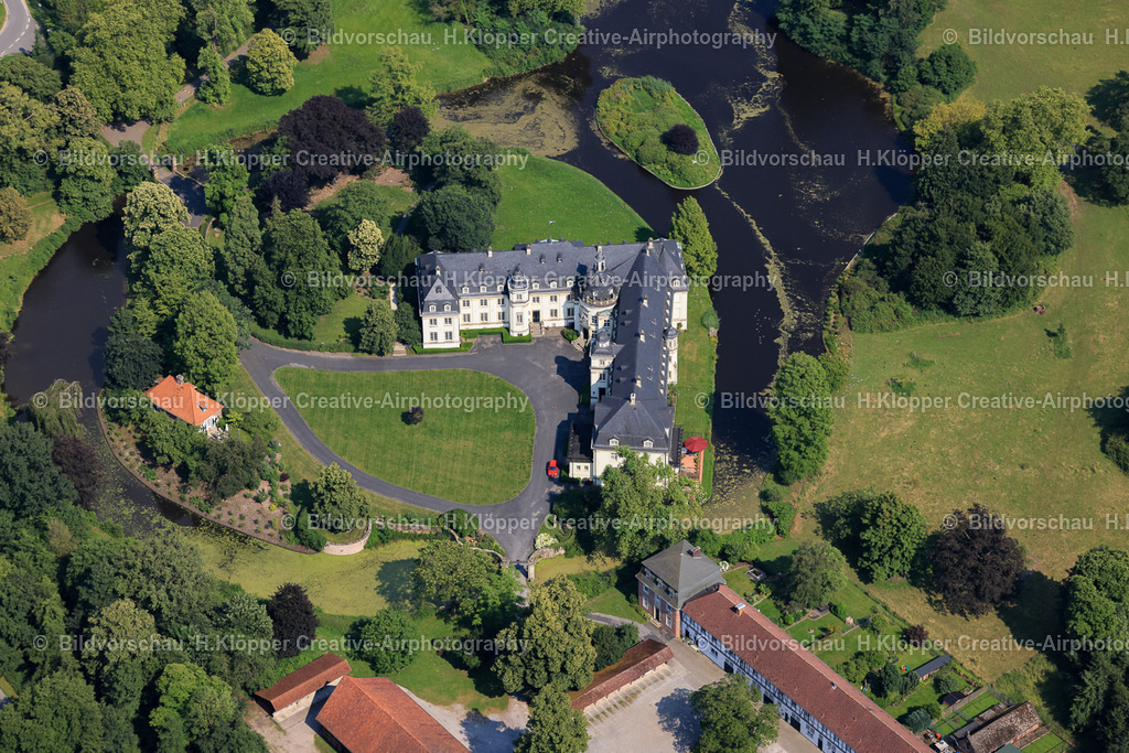 Luftbilder-Schloss-Valar | Luftbilder Schloss Varlar Kreis Borken - Realisiert mit Pictrs.com