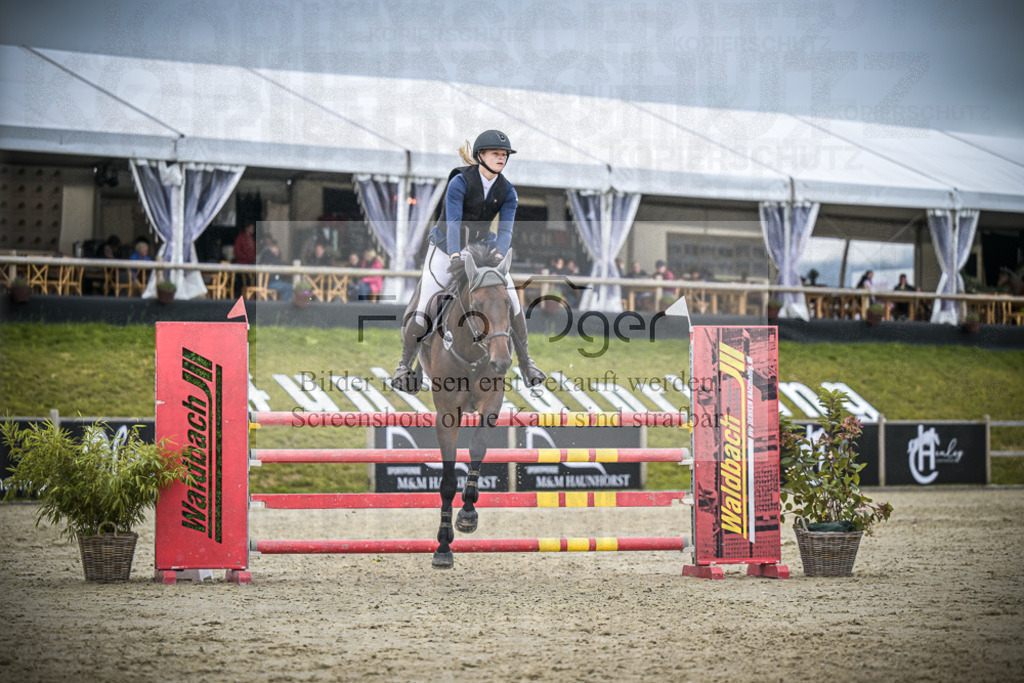 DOS_2783 | Entdecke hochwertige Reitturnierfotos von Foto Oger. Professionell, emotional und authentisch – jetzt Lieblingsmomente im Shop bestellen.Deutschlandweite Turnierfotografie. - Realisiert mit Pictrs.com