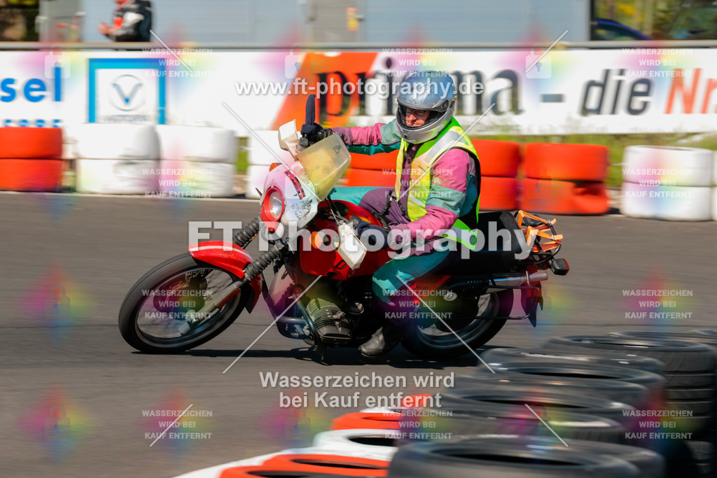 Moto-TeamOBK-21408 | Hier findet Ihr Bilder von Touristenfahrten auf der Nürburgring Nordschleife oder von anderen Veranstaltungen die ich besucht habe. Viel Spass beim Durch Schauen 