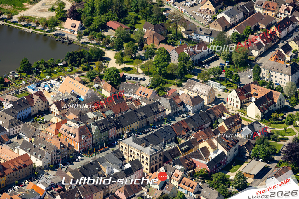 Das Luftbild zeigt : Altstadt Kemnath - Die Luftaufnahme wurde 2024 vom UL-Flugzeug aus erstellt ( keine Drohne ) - Hochauflösende Luftaufnahme - Für grossformatige Ausdrucke geeignet. Die Geschenkidee !Mit Lizenz und Bildrechte bestellbar