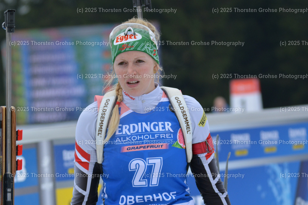 IBU WC Biathlon Oberhof 2018 | HAUSER Lisa Theresa (AUT) im Ziel (Platz 28); IBU WC Biathlon Oberhof 2018, 10 km Verfolgung der Frauen am 06.01.2018 in der DKB Ski Arena in Oberhof, (Deutschland) - Realisiert mit Pictrs.com